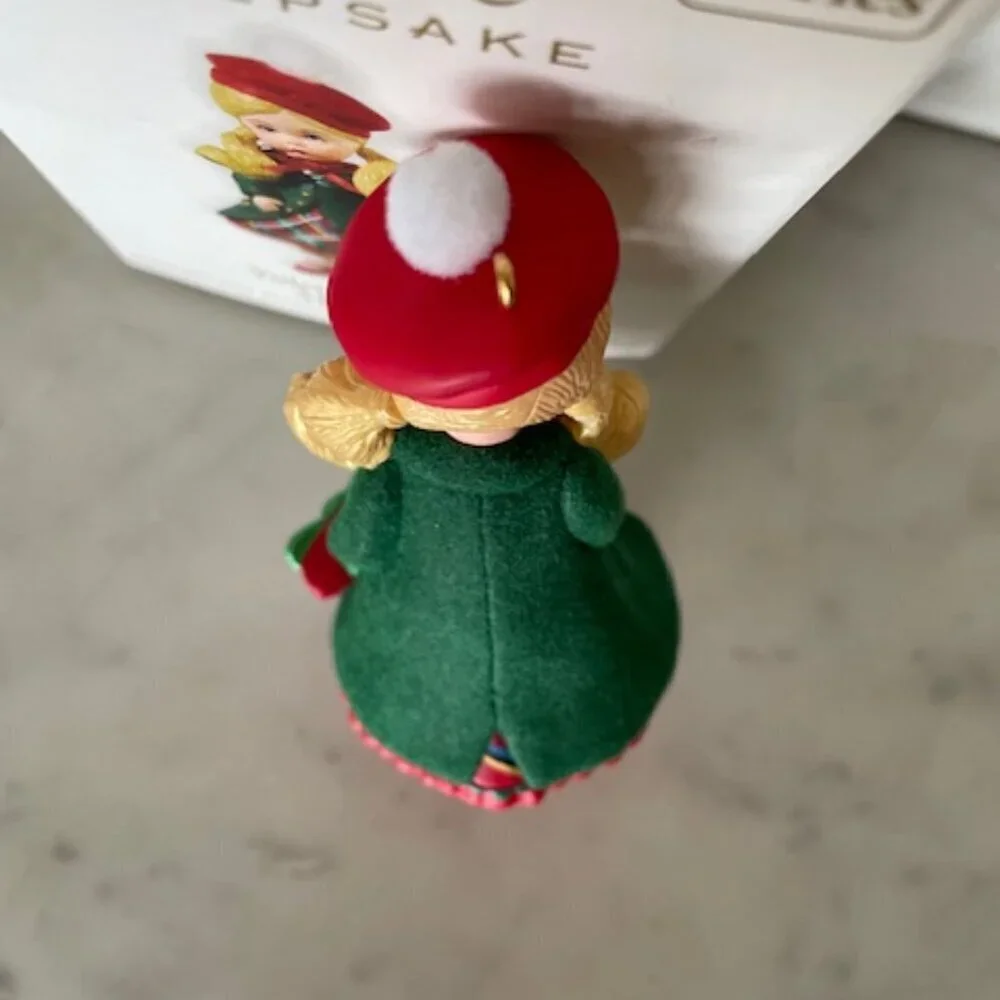 HALLMARK Madame Alexander Yuletide Shopper 2011 Ornament #16 IOB